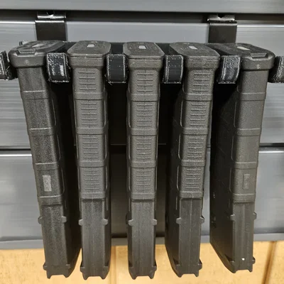 Giá treo băng đạn AR15 PMag cho slatwall