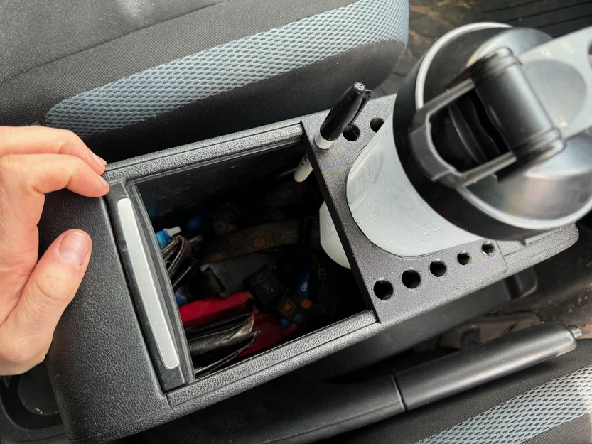 Khay để ly Citroen Berlingo cho hộp chứa đồ trung tâm - Image 2