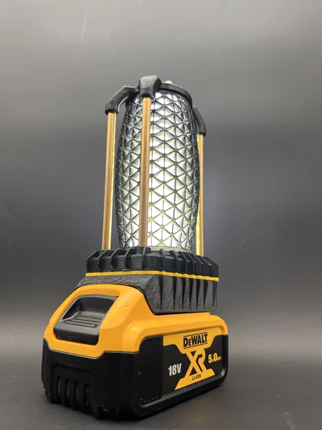 Đèn Dewalt 18V kiểu Isogrid (tương thích pin 18V) - Image 1
