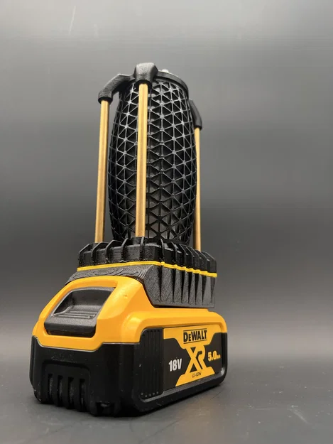 Đèn Dewalt 18V kiểu Isogrid (tương thích pin 18V) - Image 4
