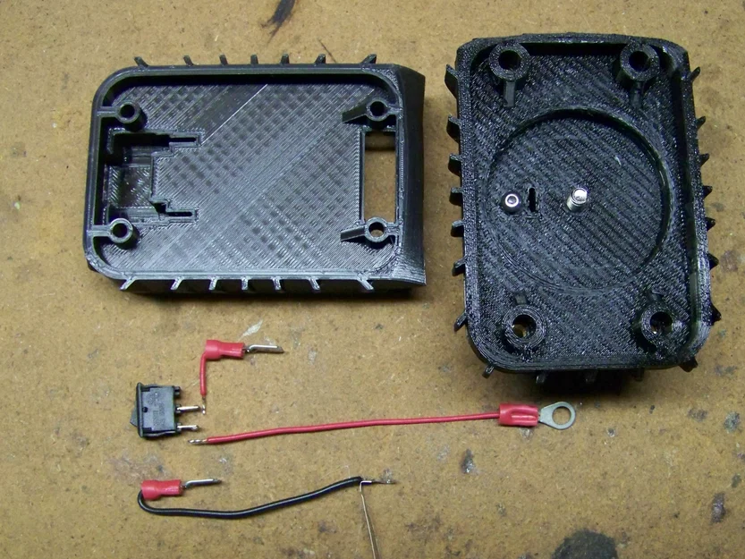 Đèn dùng pin DeWalt/Hercules (Harbor Freight) cho bóng LED 12V–24V - Image 3