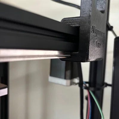 Voron Trident Y Alignment Guide 110MM Có Chừa Khoảng Cho Rail