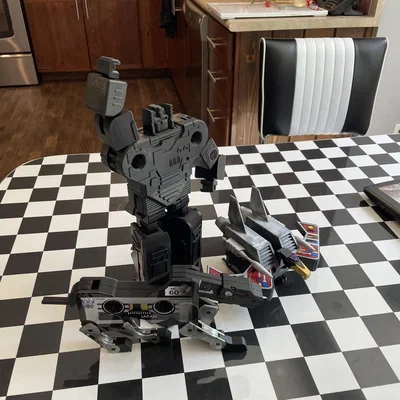 Giant Oversided Rumble Tape Transformer - Rumble/Frenzy G1 (có súng)