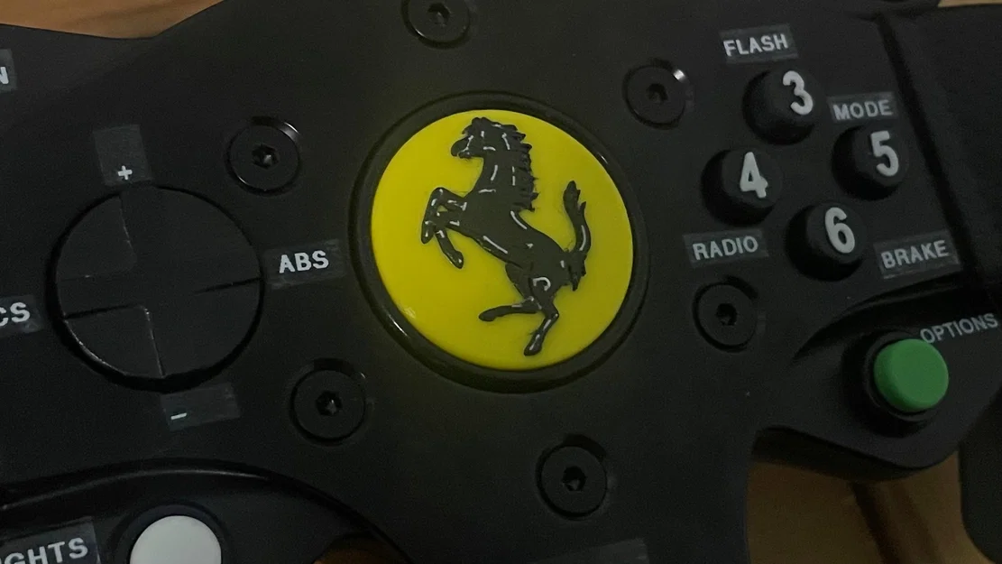 Logo Ferrari cho badge vô lăng Thrustmaster - Image 1