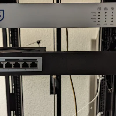 Ngàm rack 19" cho Unifi Switch 8 Port / US-8-60W