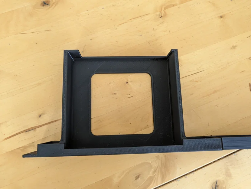 Giá gắn rack 19" cho Ubiquiti UCG-Ultra - Image 1