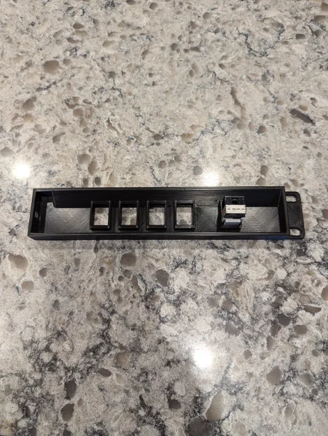Giá đỡ UCG-Ultra rack mount tích hợp khe cắm keystone in 3D - Image 1