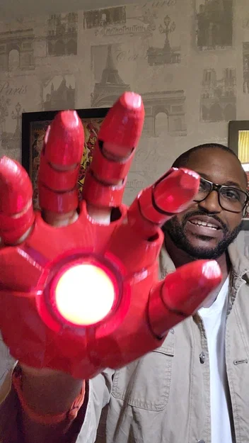 Tự in 3D găng tay Iron Man MK6 với Repulsor siêu chất - Image 3