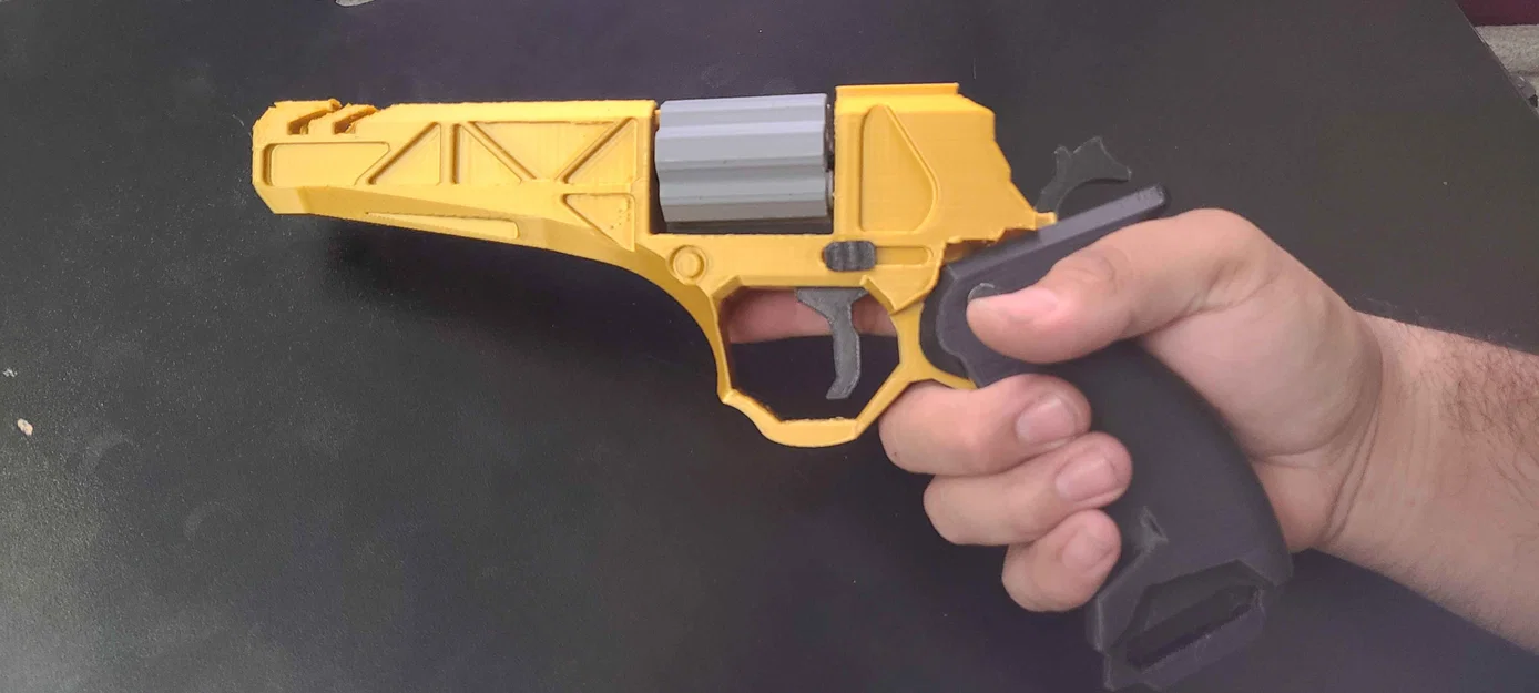 Mô hình Combat Revolver in 3D - Đạo cụ Cosplay độc đáo - Image 2