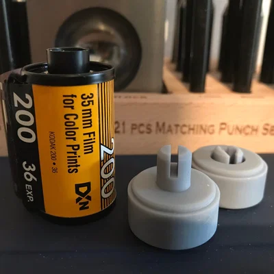 Bộ adapter phim 35mm cho máy ảnh Medium Format (Sprocket Shots)