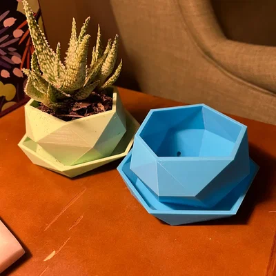 Chậu trồng cây mini phong cách Low-Poly có khay thoát nước độc đáo