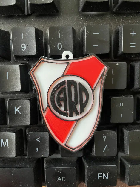 Móc khóa biểu tượng câu lạc bộ bóng đá River Plate in 3D - Image 1