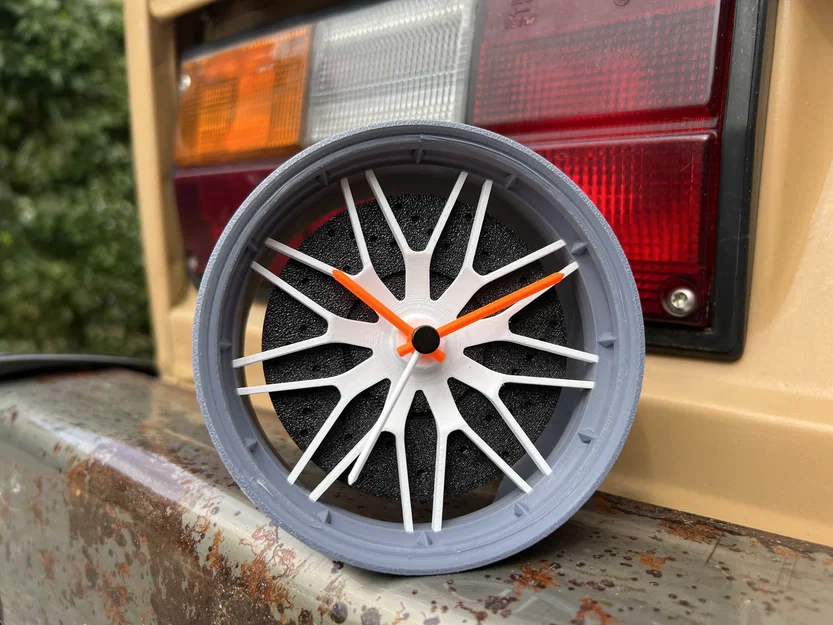 Rim clock – Đồng hồ để bàn lấy cảm hứng từ mâm AMG - Image 1