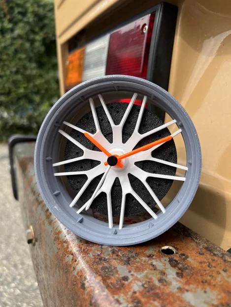 Rim clock – Đồng hồ để bàn lấy cảm hứng từ mâm AMG - Image 4