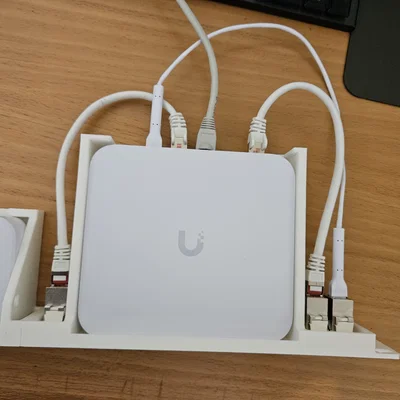 Khay gắn Rack 1U cho Unifi Cloud Gateway Ultra (UCG-Ultra) kèm khe Keystone