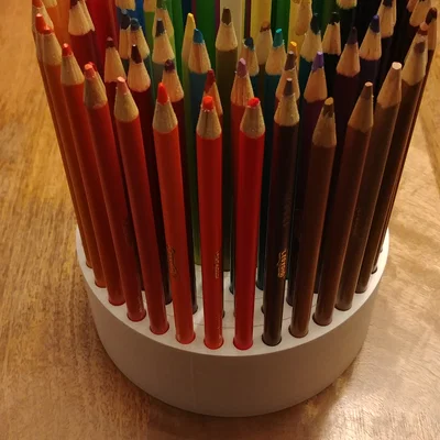 Giá đựng bút chì màu dạng telescoping (Telescoping Colored Pencil Holder)