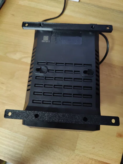 Giá treo tường tối ưu cho sạc Bosch Professional GAL 18V-40 - Image 1