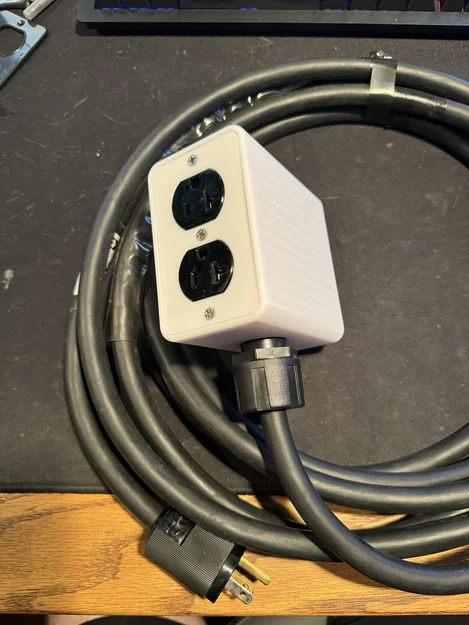 Hộp ổ cắm di động (Portable Outlet Box) - Image 1