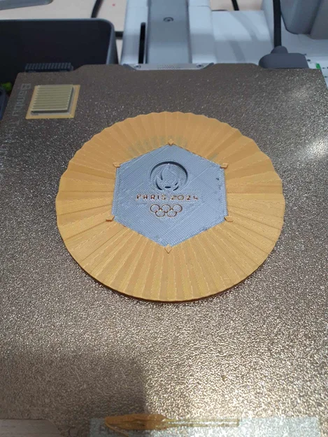 Mô hình huy chương vàng Olympic Paris 2024 in 3D sắc nét - Image 1