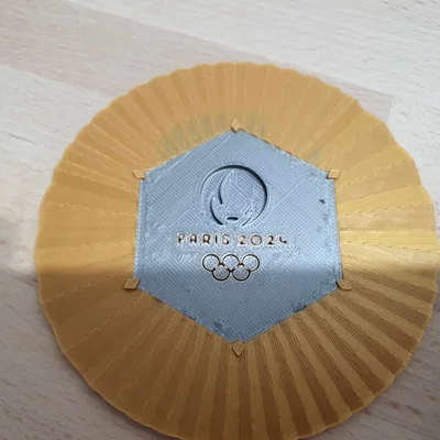 Mô hình huy chương vàng Olympic Paris 2024 in 3D sắc nét