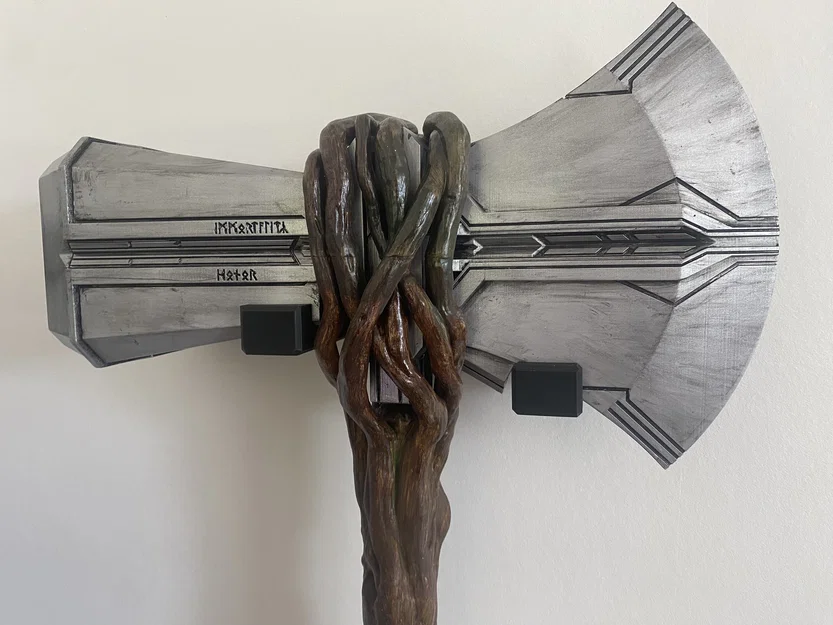 Móc treo tường cho Stormbreaker - Image 2