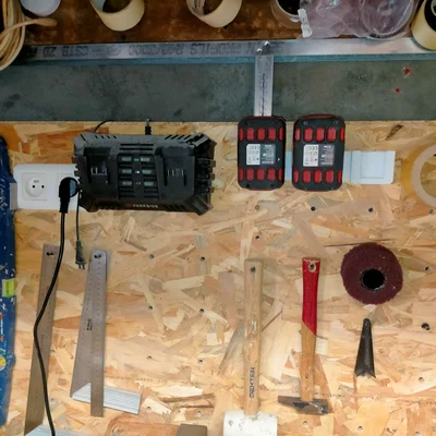 Giá treo 3 pin Parkside X20V Team cho bảng Pegboard