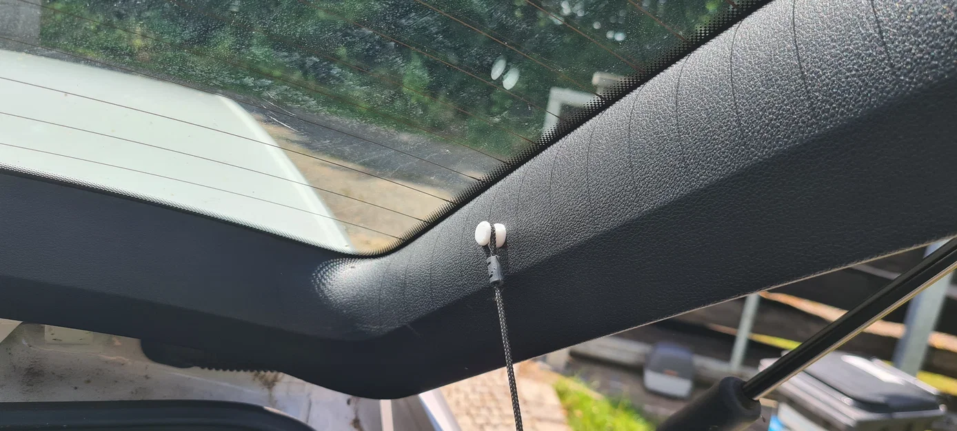 Núm giữ dây cốp Skoda Octavia III (Skoda Octavia III String Knob) - Image 2