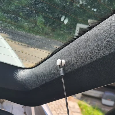 Núm giữ dây cốp Skoda Octavia III (Skoda Octavia III String Knob)