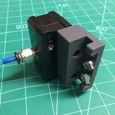 Bracket gắn BigTreeTech Smart Filament Sensor V2.0 cho Voron 2.4/Trident
