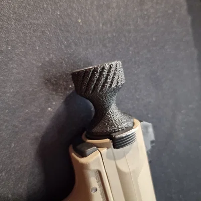 Núm sạc (Charging Handle) rút gọn cho AAP01 - Giải pháp chống vướng