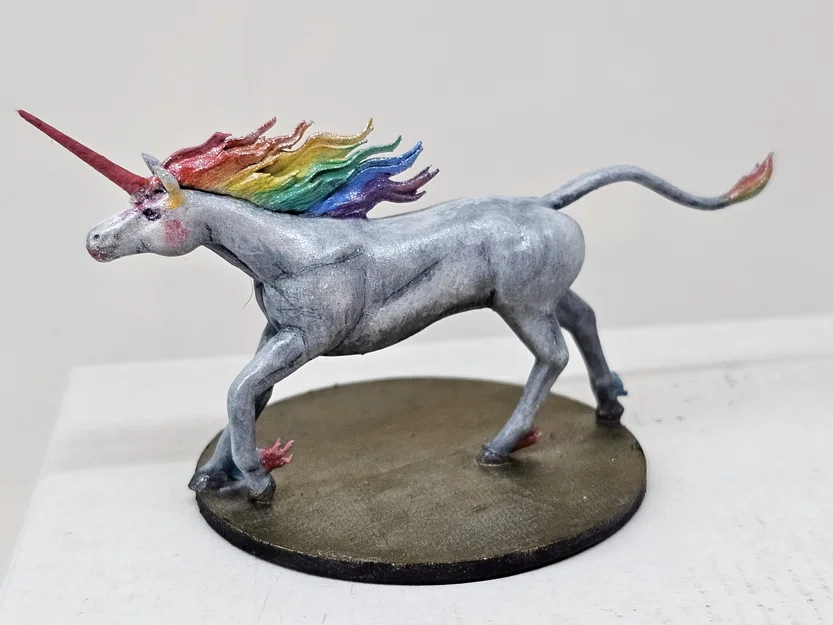 Kỳ lân đang chạy (Unicorn Running) - Image 1