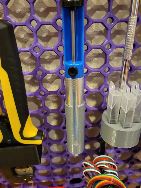 Giá treo bơm hút thiếc (Desoldering Pump) cho Multiboard - Image 1