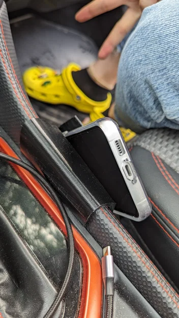 Kẹp điện thoại Subaru Forester 2020 (Phone Holder) - Image 2