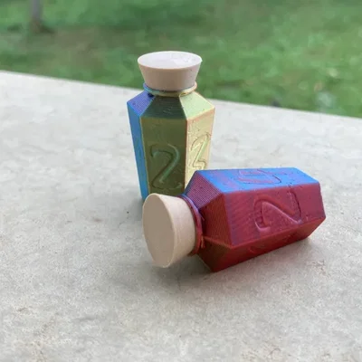 Xúc xắc 6 mặt hình chai thuốc Potion Dice in 3D độc đáo