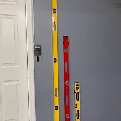 Giá Treo Tường cho Thước Thủy (Bubble Level Wall Mount)