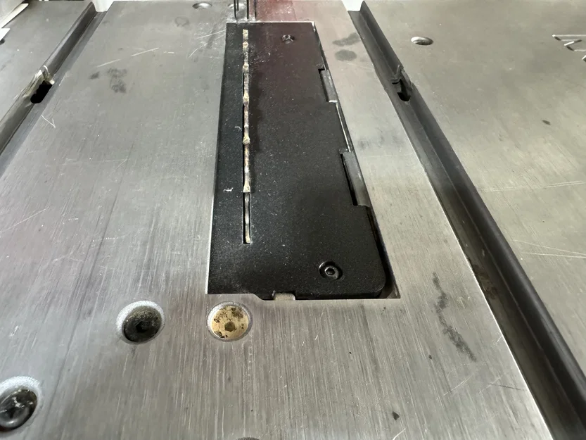 Miếng zero clearance insert cho Craftsman 137 table saw - Image 2