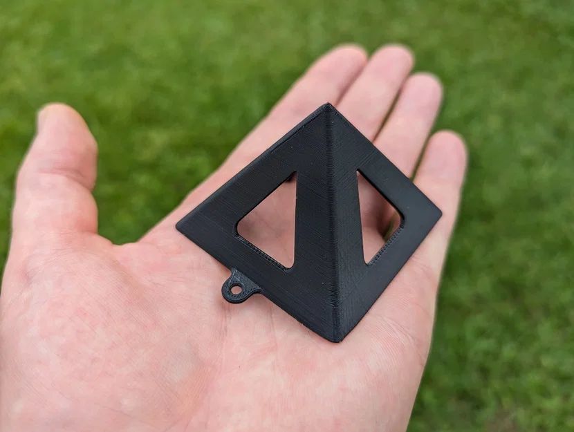 Kim tự tháp đỡ đồ sơn (Paint pyramid) - Bản Remix - Image 4