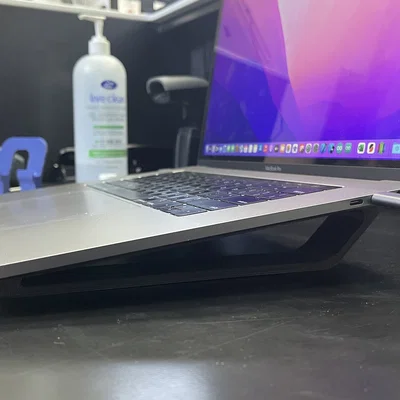 Giá đỡ nâng laptop (Laptop Riser)