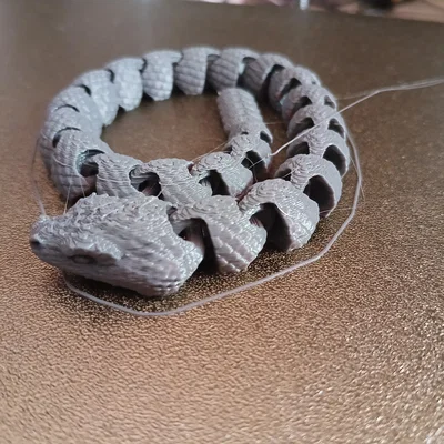 Rắn lục lạc fidget dạng khớp (Articulating) – Rattlesnake v3