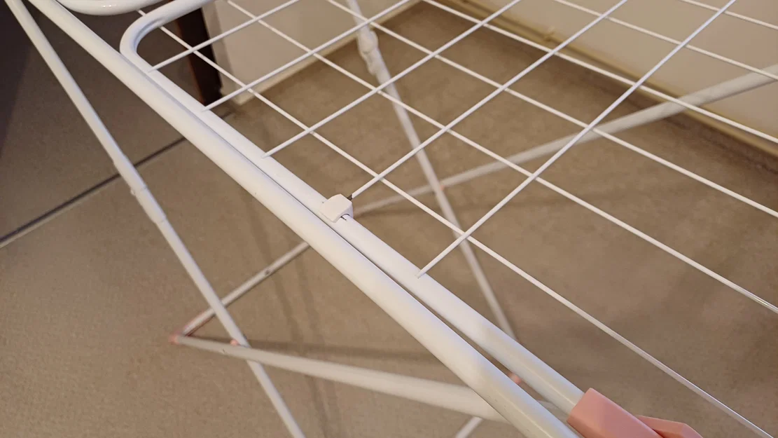 Sửa giá phơi đồ: khắc phục dây kim loại bị gãy (Drying rack/Clothes horse fix) - Image 2