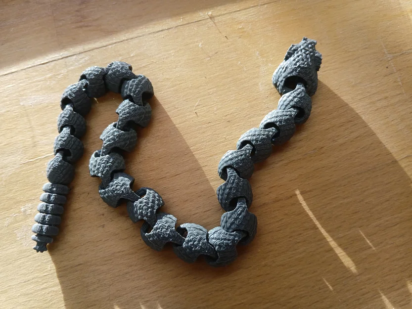 Rắn lục lạc fidget dạng khớp (Articulating) – Rattlesnake v3 - Image 4