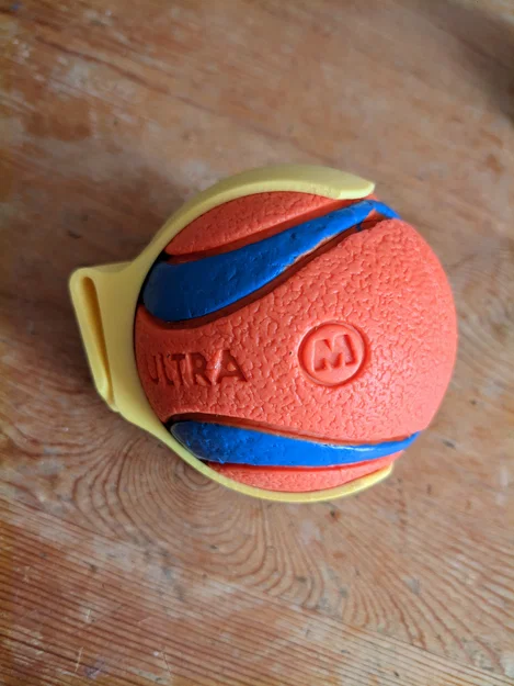 Kẹp treo bóng tennis 3D tiện lợi cho người dắt chó đi dạo - Image 1