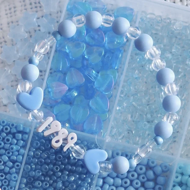 Hạt 1989 Beads (Taylor’s Version) để làm vòng tay friendship bracelets - Image 1
