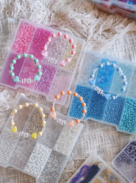 Hạt 1989 Beads (Taylor’s Version) để làm vòng tay friendship bracelets - Image 3