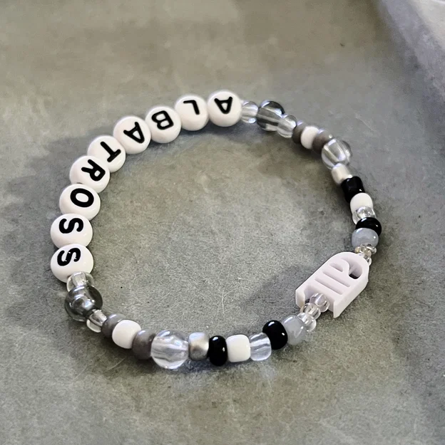 Hạt TTPD Beads (in resin) làm vòng tay tình bạn - Image 1