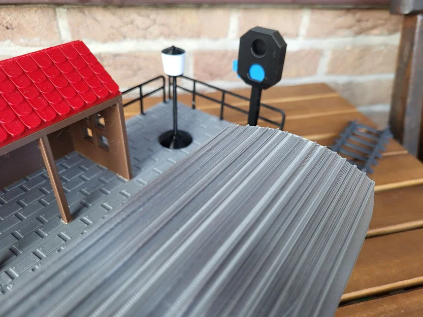 Nhà ga tàu hỏa đồ chơi (Toy Train Station) - Image 3