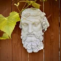 Vineyard Art – Tượng Bust Roman/Greek Treo Trang Trí Vườn Nho - Thumbnail 5