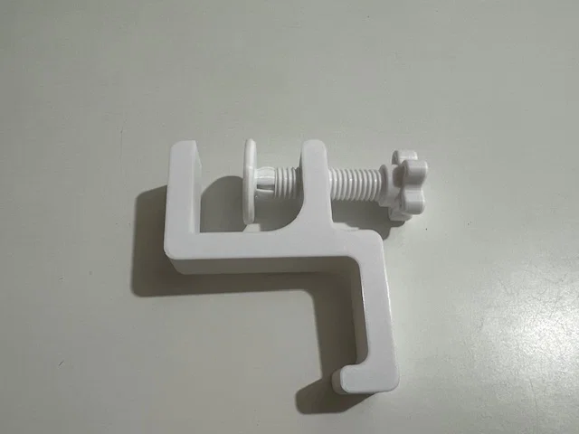Giá treo tai nghe 3D có cơ cấu vặn kẹp tiện lợi cho bàn làm việc - Image 1