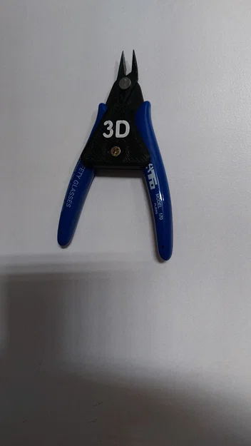 Giá treo kìm cắt nhựa 3D - Phụ kiện gọn gàng cho góc làm việc - Image 1