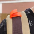 StayPut Backpack Hook – Móc gài balo chống tuột đồ - Thumbnail 2
